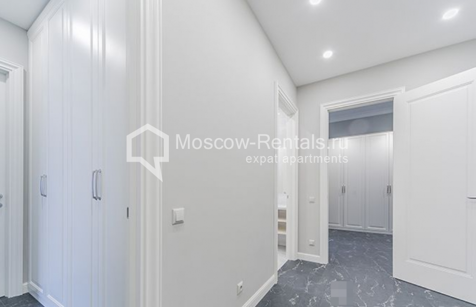Photo #12 4-room (3 BR) apartment for <a href="http://moscow-rentals.ru/en/articles/long-term-rent" target="_blank">a long-term</a> rent
 in Russia, Moscow, Tsvetnoi blv, 2