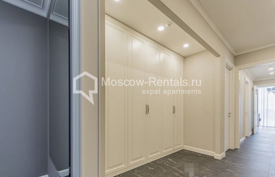 Photo #19 4-room (3 BR) apartment for <a href="http://moscow-rentals.ru/en/articles/long-term-rent" target="_blank">a long-term</a> rent
 in Russia, Moscow, Tsvetnoi blv, 2