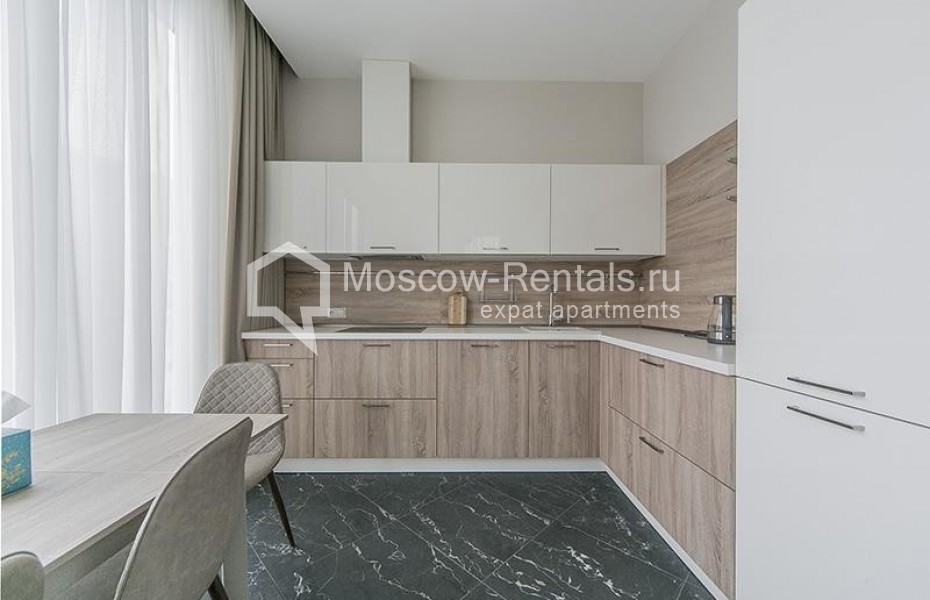 Photo #4 4-room (3 BR) apartment for <a href="http://moscow-rentals.ru/en/articles/long-term-rent" target="_blank">a long-term</a> rent
 in Russia, Moscow, Tsvetnoi blv, 2