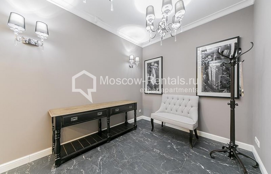 Photo #5 4-room (3 BR) apartment for <a href="http://moscow-rentals.ru/en/articles/long-term-rent" target="_blank">a long-term</a> rent
 in Russia, Moscow, Tsvetnoi blv, 2