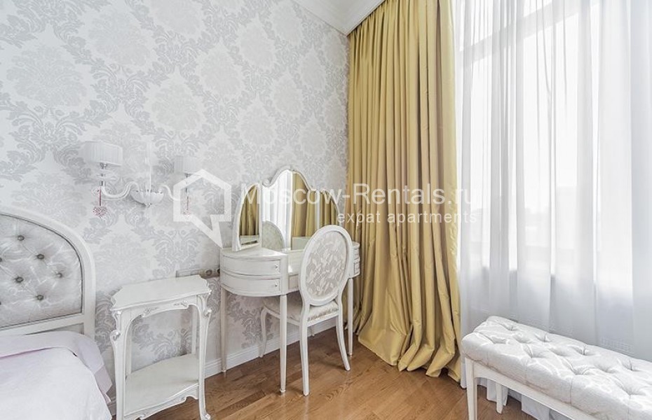 Photo #7 4-room (3 BR) apartment for <a href="http://moscow-rentals.ru/en/articles/long-term-rent" target="_blank">a long-term</a> rent
 in Russia, Moscow, New Arbat str, 27