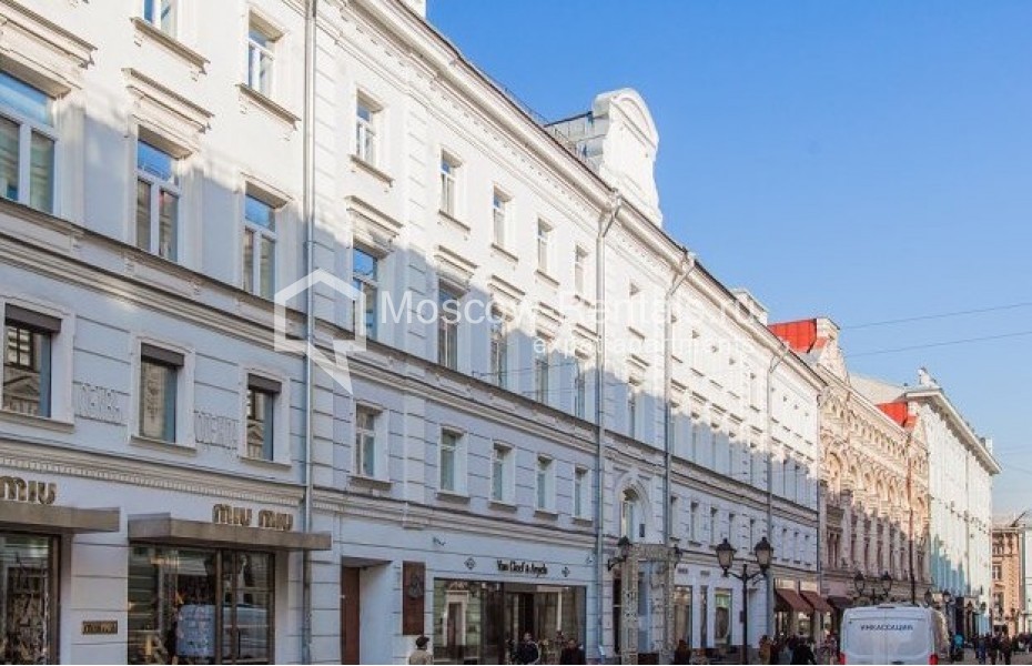Photo #24 4-room (3 BR) apartment for <a href="http://moscow-rentals.ru/en/articles/long-term-rent" target="_blank">a long-term</a> rent
 in Russia, Moscow, Stoleshnikov lane, 9 С 1