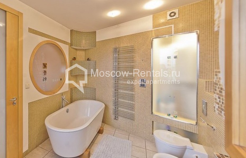 Photo #18 4-room (3 BR) apartment for <a href="http://moscow-rentals.ru/en/articles/long-term-rent" target="_blank">a long-term</a> rent
 in Russia, Moscow, B. Gruzinskaya str, 37 С 2