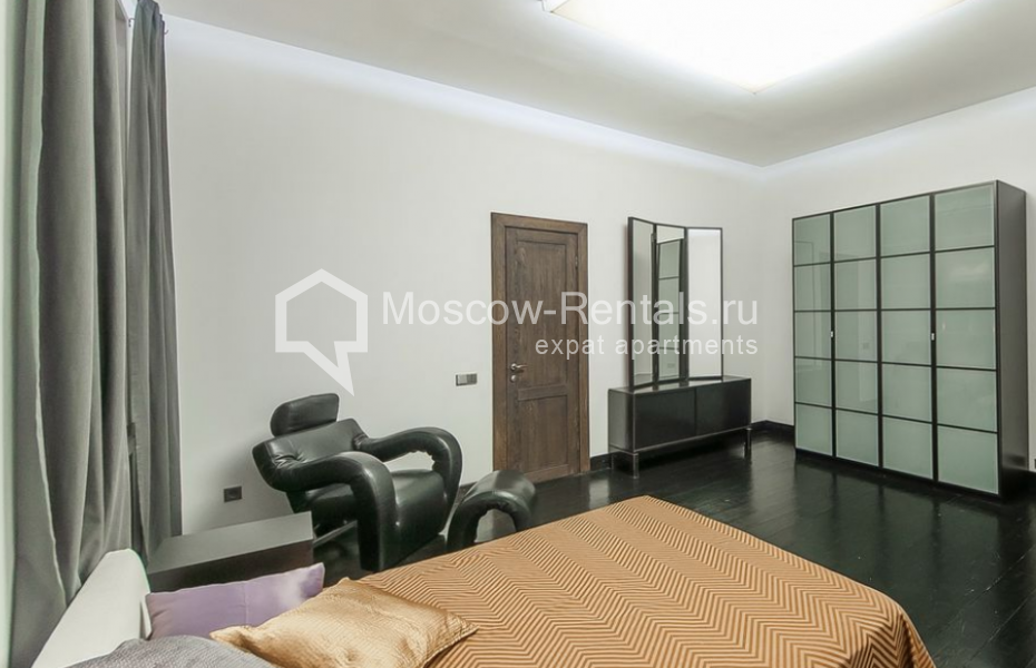 Photo #11 4-room (3 BR) apartment for <a href="http://moscow-rentals.ru/en/articles/long-term-rent" target="_blank">a long-term</a> rent
 in Russia, Moscow, Skaternyi lane, 22