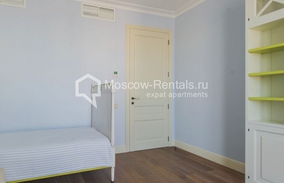 Photo #12 4-room (3 BR) apartment for <a href="http://moscow-rentals.ru/en/articles/long-term-rent" target="_blank">a long-term</a> rent
 in Russia, Moscow, Marshala Koneva str, 14
