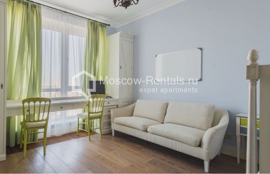 Photo #13 4-room (3 BR) apartment for <a href="http://moscow-rentals.ru/en/articles/long-term-rent" target="_blank">a long-term</a> rent
 in Russia, Moscow, Marshala Koneva str, 14