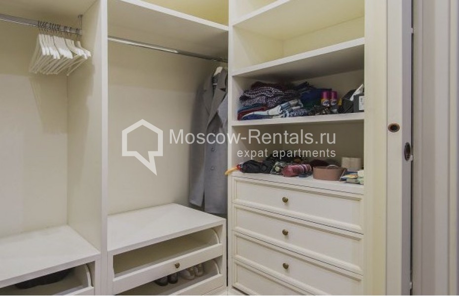 Photo #14 4-room (3 BR) apartment for <a href="http://moscow-rentals.ru/en/articles/long-term-rent" target="_blank">a long-term</a> rent
 in Russia, Moscow, Marshala Koneva str, 14