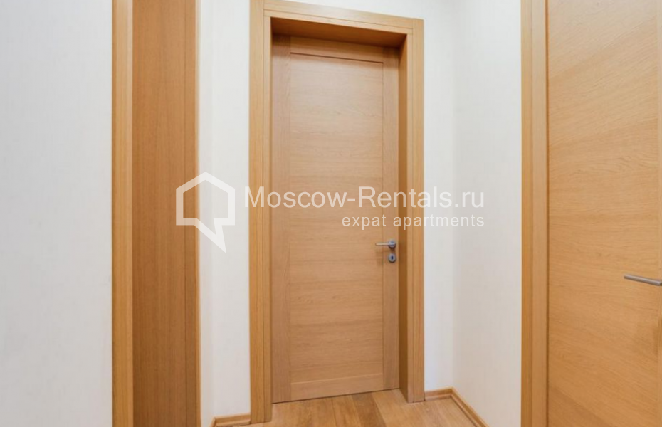 Photo #14 4-room (3 BR) apartment for <a href="http://moscow-rentals.ru/en/articles/long-term-rent" target="_blank">a long-term</a> rent
 in Russia, Moscow, Mosfilmovskaya str, 70 к 6
