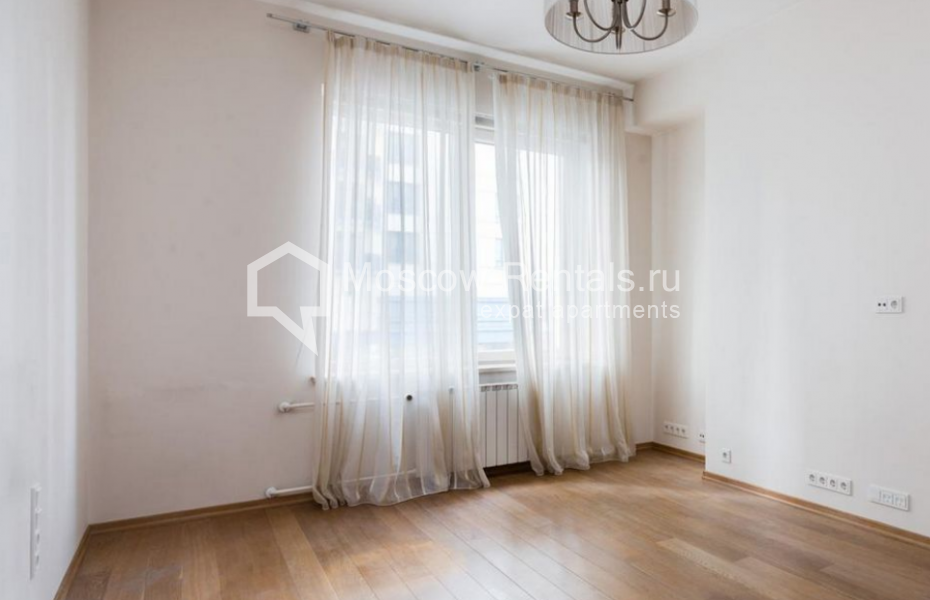 Photo #16 4-room (3 BR) apartment for <a href="http://moscow-rentals.ru/en/articles/long-term-rent" target="_blank">a long-term</a> rent
 in Russia, Moscow, Mosfilmovskaya str, 70 к 6