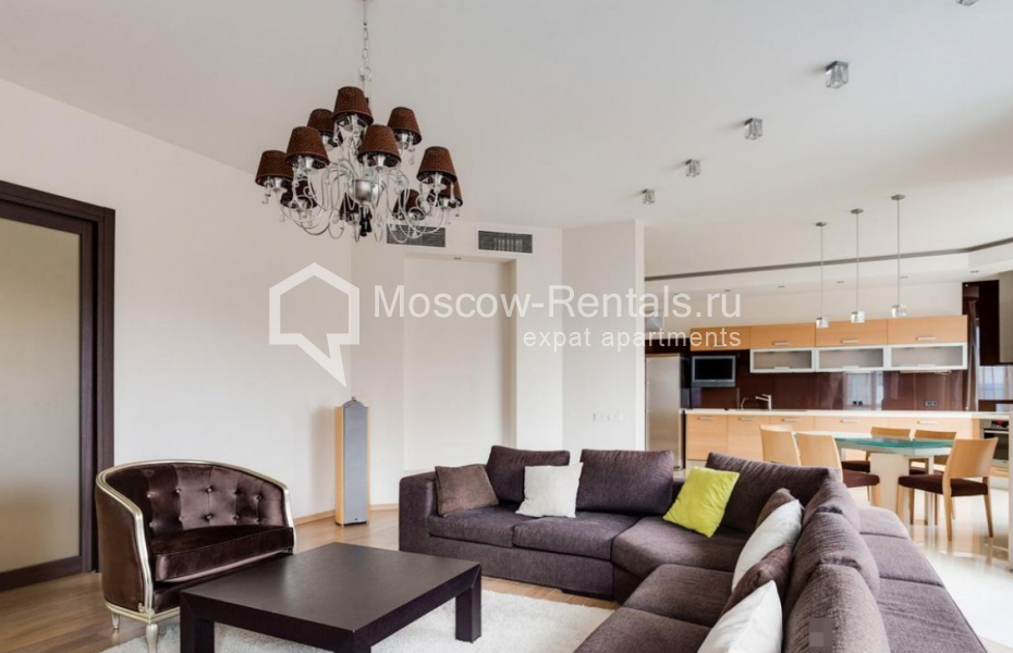 Photo #3 4-room (3 BR) apartment for <a href="http://moscow-rentals.ru/en/articles/long-term-rent" target="_blank">a long-term</a> rent
 in Russia, Moscow, Mosfilmovskaya str, 70 к 6