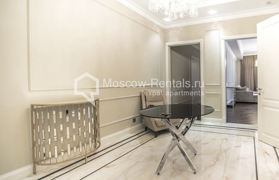 Photo #20 5-room (4 BR) apartment for <a href="http://moscow-rentals.ru/en/articles/long-term-rent" target="_blank">a long-term</a> rent
 in Russia, Moscow, Efremova str, 10 с 1