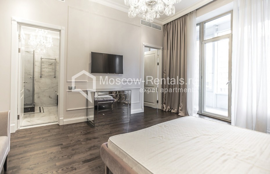 Photo #9 5-room (4 BR) apartment for <a href="http://moscow-rentals.ru/en/articles/long-term-rent" target="_blank">a long-term</a> rent
 in Russia, Moscow, Efremova str, 10 с 1