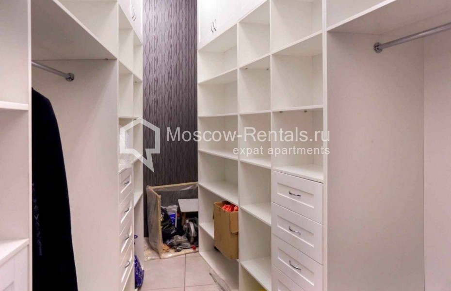 Photo #10 4-room (3 BR) apartment for <a href="http://moscow-rentals.ru/en/articles/long-term-rent" target="_blank">a long-term</a> rent
 in Russia, Moscow, Malaya Polyanka str, 2