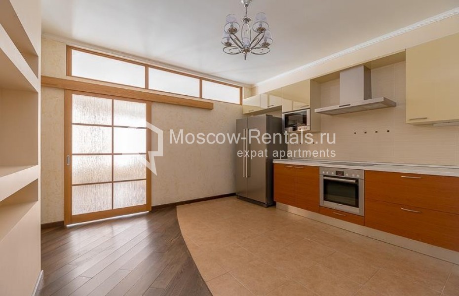 Photo #5 5-room (4 BR) apartment for <a href="http://moscow-rentals.ru/en/articles/long-term-rent" target="_blank">a long-term</a> rent
 in Russia, Moscow, Ivankovskoe shosse, 5