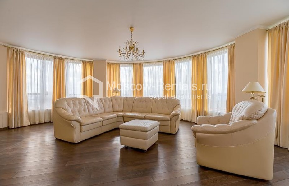 Photo #1 5-room (4 BR) apartment for <a href="http://moscow-rentals.ru/en/articles/long-term-rent" target="_blank">a long-term</a> rent
 in Russia, Moscow, Ivankovskoe shosse, 5