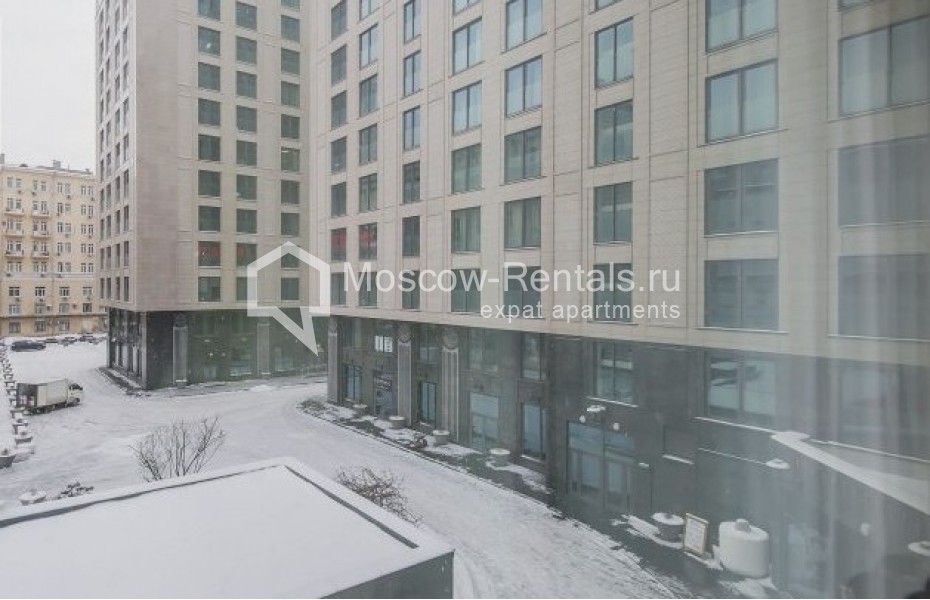 Photo #11 2-room (1 BR) apartment for <a href="http://moscow-rentals.ru/en/articles/long-term-rent" target="_blank">a long-term</a> rent
 in Russia, Moscow, Bolshaya Sadovaya str, 5