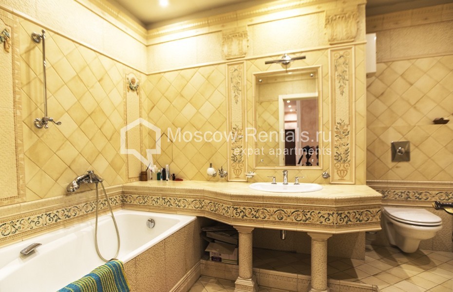 Photo #9 3-room (2 BR) apartment for <a href="http://moscow-rentals.ru/en/articles/long-term-rent" target="_blank">a long-term</a> rent
 in Russia, Moscow, Leninskyi prosp, 98К1