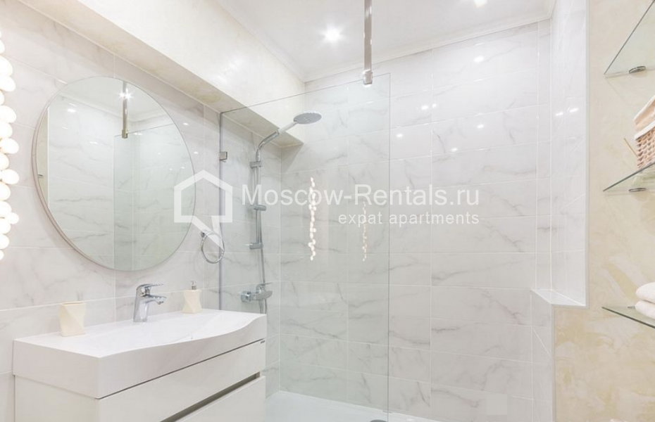 Photo #13 3-room (2 BR) apartment for <a href="http://moscow-rentals.ru/en/articles/long-term-rent" target="_blank">a long-term</a> rent
 in Russia, Moscow, Tatarskaya str, 14