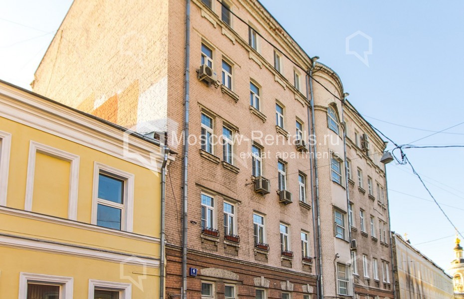 Photo #18 3-room (2 BR) apartment for <a href="http://moscow-rentals.ru/en/articles/long-term-rent" target="_blank">a long-term</a> rent
 in Russia, Moscow, Podkolokolnyi lane, 6 С 3