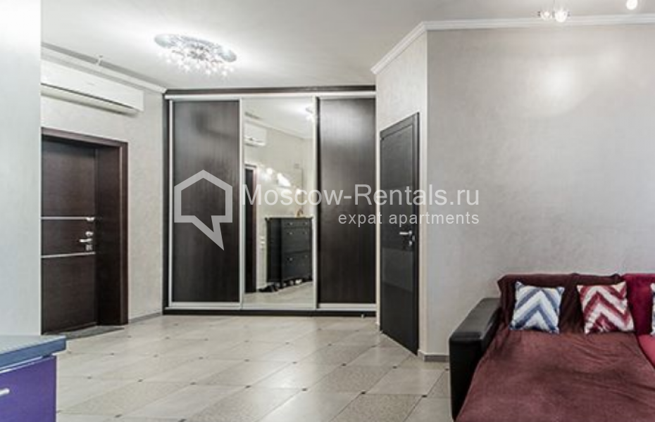 Photo #2 2-room (1 BR) apartment for <a href="http://moscow-rentals.ru/en/articles/long-term-rent" target="_blank">a long-term</a> rent
 in Russia, Moscow, Shabolovka str,10к1