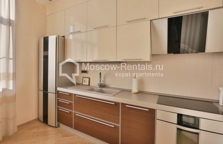 Photo #4 2-room (1 BR) apartment for <a href="http://moscow-rentals.ru/en/articles/long-term-rent" target="_blank">a long-term</a> rent
 in Russia, Moscow, Malaya Sukharevskaya str, 1 С 1