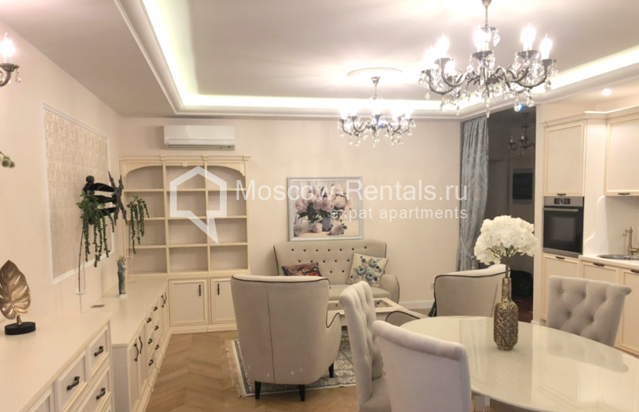 Photo #1 2-room (1 BR) apartment for <a href="http://moscow-rentals.ru/en/articles/long-term-rent" target="_blank">a long-term</a> rent
 in Russia, Moscow, Bryanskaya str, 2