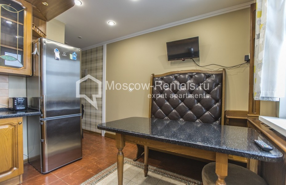 Photo #4 4-room (3 BR) apartment for <a href="http://moscow-rentals.ru/en/articles/long-term-rent" target="_blank">a long-term</a> rent
 in Russia, Moscow, Pokryshkina str, 11