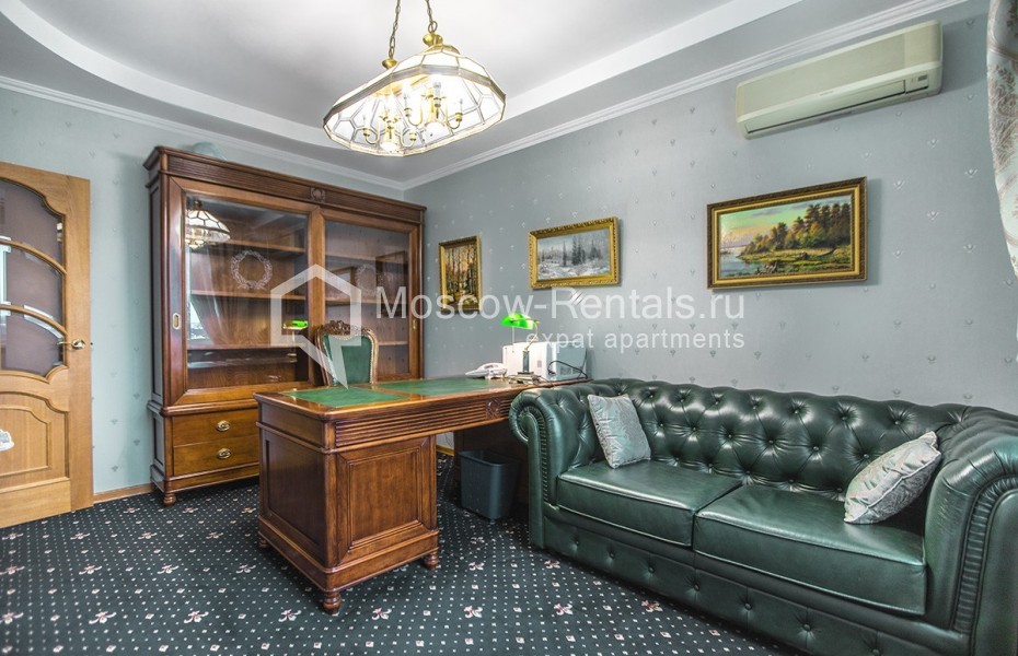 Photo #10 4-room (3 BR) apartment for <a href="http://moscow-rentals.ru/en/articles/long-term-rent" target="_blank">a long-term</a> rent
 in Russia, Moscow, Pokryshkina str, 11