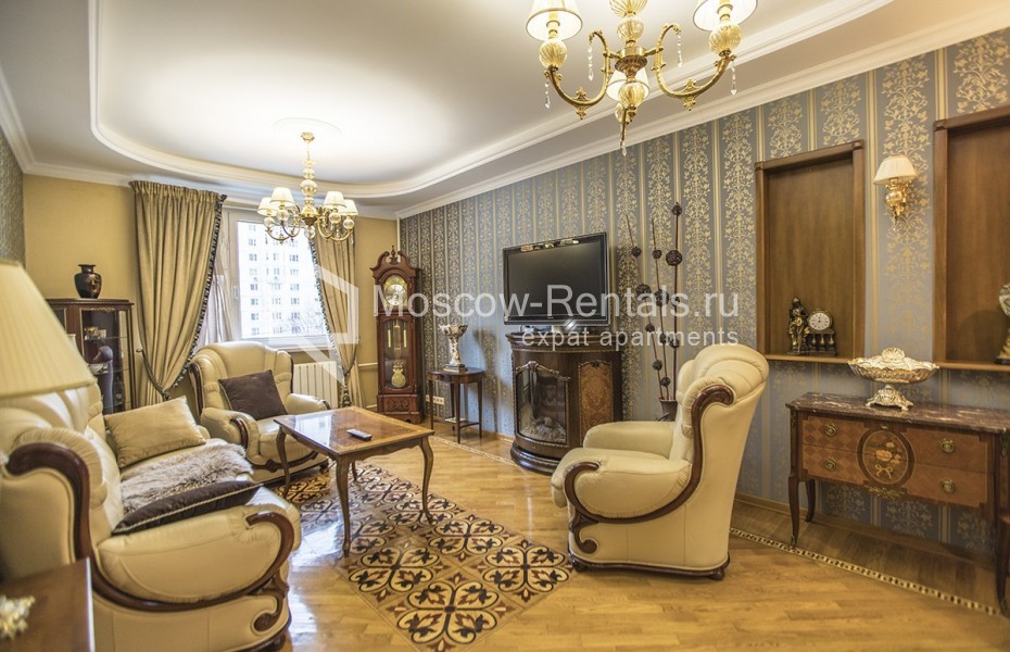 Photo #1 4-room (3 BR) apartment for <a href="http://moscow-rentals.ru/en/articles/long-term-rent" target="_blank">a long-term</a> rent
 in Russia, Moscow, Pokryshkina str, 11