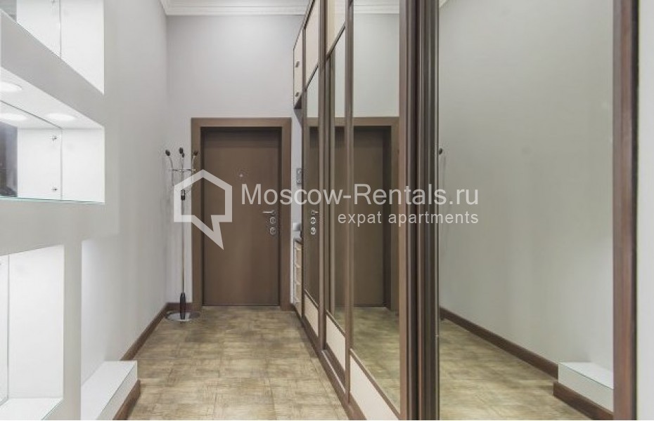 Photo #11 3-room (2 BR) apartment for <a href="http://moscow-rentals.ru/en/articles/long-term-rent" target="_blank">a long-term</a> rent
 in Russia, Moscow, Shabolovka str, 10