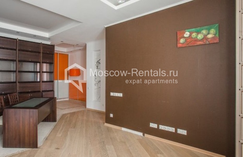 Photo #5 5-room (4 BR) apartment for <a href="http://moscow-rentals.ru/en/articles/long-term-rent" target="_blank">a long-term</a> rent
 in Russia, Moscow, Shabolovka str, 23k2