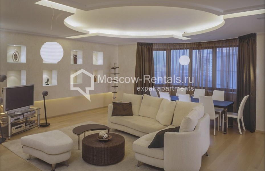 Photo #1 3-room (2 BR) apartment for <a href="http://moscow-rentals.ru/en/articles/long-term-rent" target="_blank">a long-term</a> rent
 in Russia, Moscow, Grokholskyi lane, 28