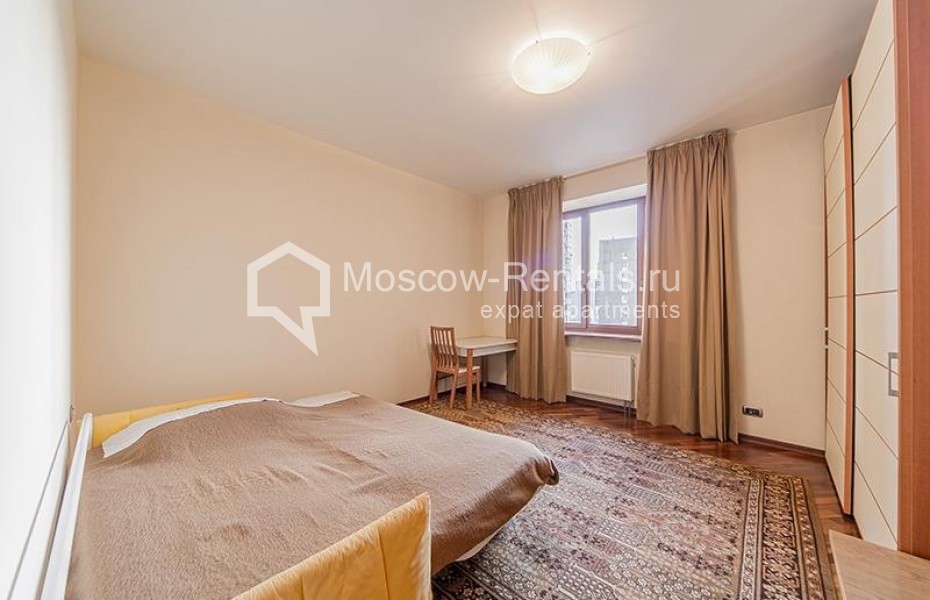 Photo #3 3-room (2 BR) apartment for <a href="http://moscow-rentals.ru/en/articles/long-term-rent" target="_blank">a long-term</a> rent
 in Russia, Moscow, Grokholskyi lane, 28