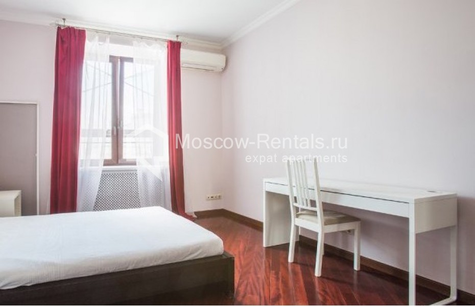 Photo #8 3-room (2 BR) apartment for <a href="http://moscow-rentals.ru/en/articles/long-term-rent" target="_blank">a long-term</a> rent
 in Russia, Moscow, Bolshoi Zlatoustinkyi lane, 3 А С2