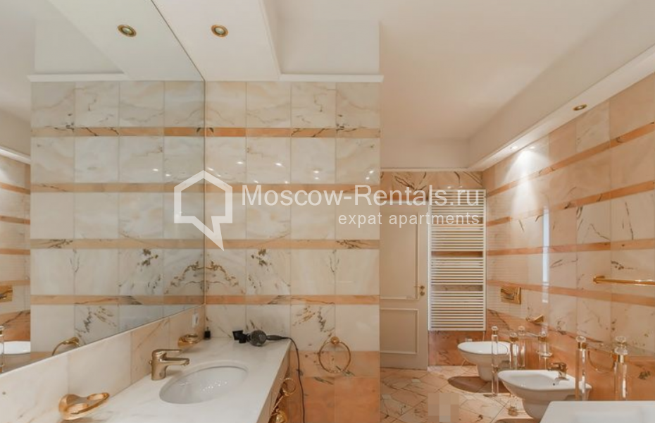 Photo #14 3-room (2 BR) apartment for <a href="http://moscow-rentals.ru/en/articles/long-term-rent" target="_blank">a long-term</a> rent
 in Russia, Moscow, Tsvetnoy blv, 9