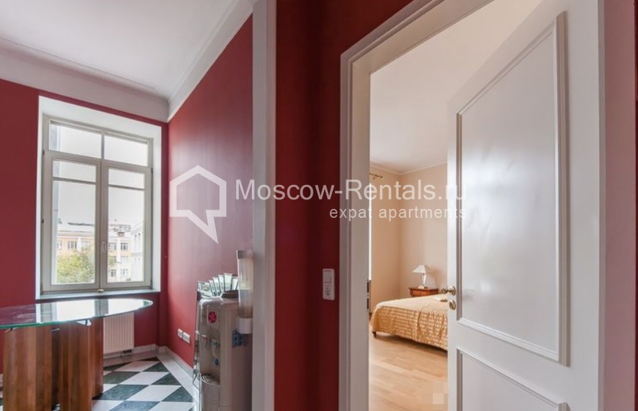 Photo #19 3-room (2 BR) apartment for <a href="http://moscow-rentals.ru/en/articles/long-term-rent" target="_blank">a long-term</a> rent
 in Russia, Moscow, Tsvetnoy blv, 9