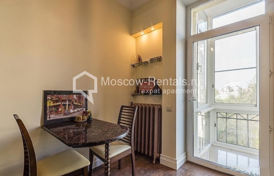 Photo #5 2-room (1 BR) apartment for <a href="http://moscow-rentals.ru/en/articles/long-term-rent" target="_blank">a long-term</a> rent
 in Russia, Moscow, Bolshaya Dorogomilovskaya str, 4