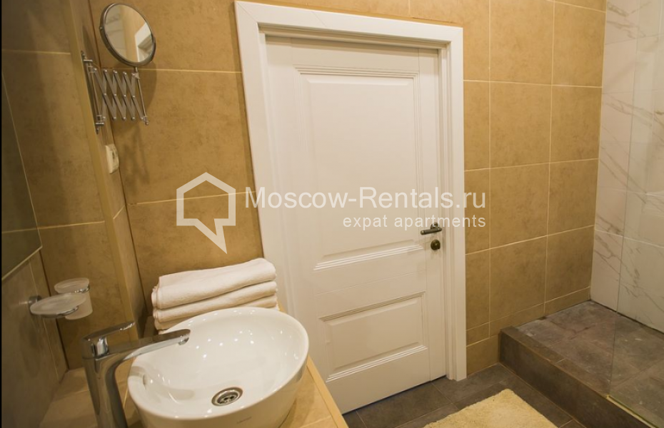 Photo #15 4-room (3 BR) apartment for <a href="http://moscow-rentals.ru/en/articles/long-term-rent" target="_blank">a long-term</a> rent
 in Russia, Moscow, Ostozhenka str, 3/14