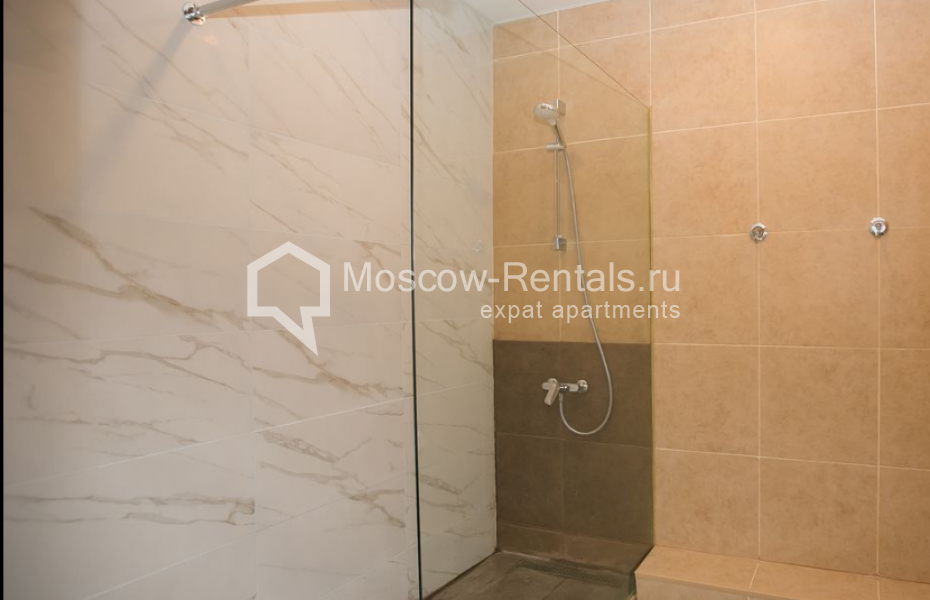 Photo #16 4-room (3 BR) apartment for <a href="http://moscow-rentals.ru/en/articles/long-term-rent" target="_blank">a long-term</a> rent
 in Russia, Moscow, Ostozhenka str, 3/14