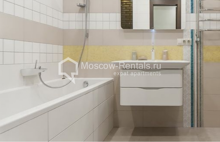 Photo #19 4-room (3 BR) apartment for <a href="http://moscow-rentals.ru/en/articles/long-term-rent" target="_blank">a long-term</a> rent
 in Russia, Moscow, Zoologicheskaya str, 28 С 2