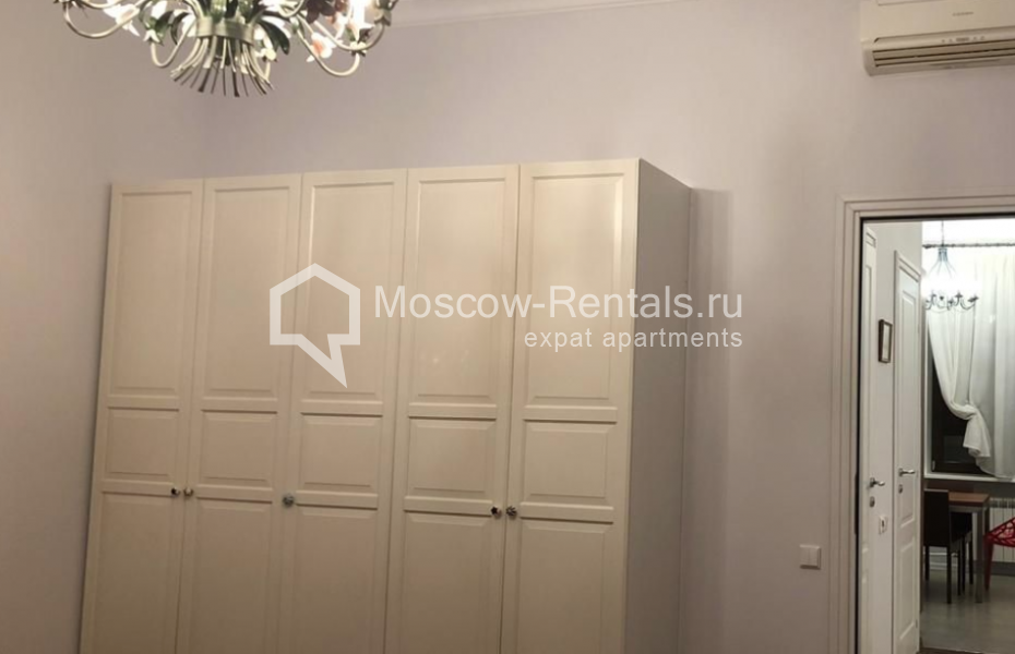 Photo #10 3-room (2 BR) apartment for <a href="http://moscow-rentals.ru/en/articles/long-term-rent" target="_blank">a long-term</a> rent
 in Russia, Moscow, Kotelnicheskaya emb, 25 к 2