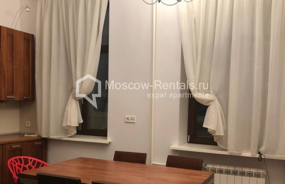 Photo #13 3-room (2 BR) apartment for <a href="http://moscow-rentals.ru/en/articles/long-term-rent" target="_blank">a long-term</a> rent
 in Russia, Moscow, Kotelnicheskaya emb, 25 к 2