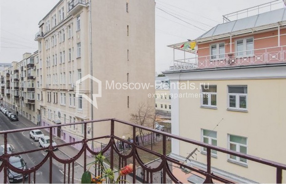 Photo #16 3-room (2 BR) apartment for <a href="http://moscow-rentals.ru/en/articles/long-term-rent" target="_blank">a long-term</a> rent
 in Russia, Moscow, Bolshoi Sergievskyi lane, 18
