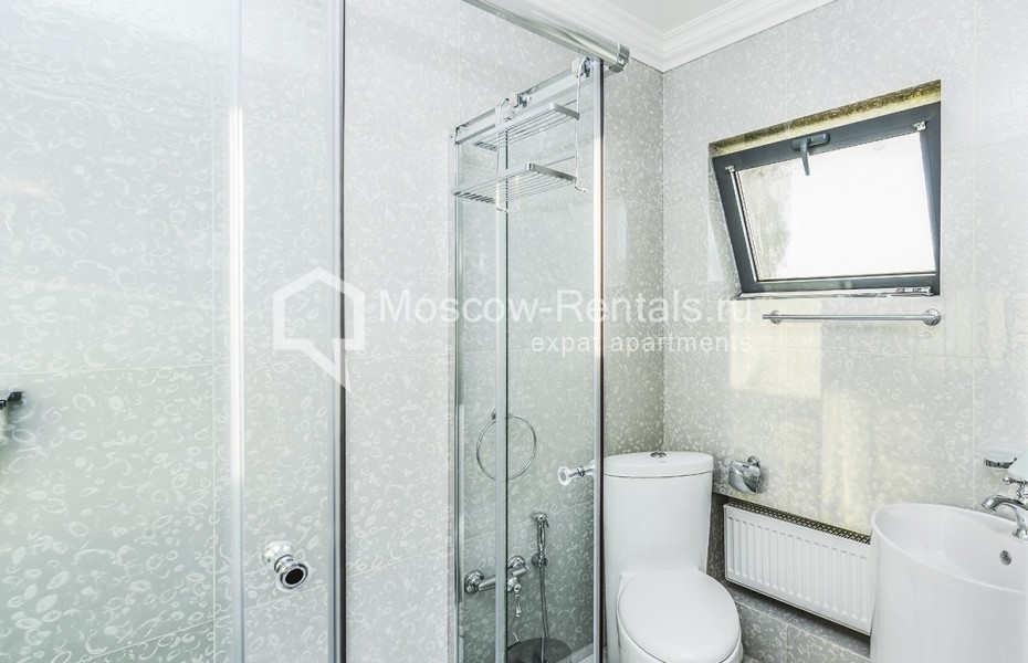 Photo #20 House for <a href="http://moscow-rentals.ru/en/articles/long-term-rent" target="_blank">a long-term</a> rent
 in Russia, Moscow, Prozorovo villate, New Riga direction