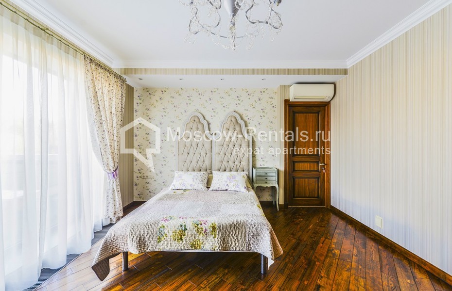 Photo #12 House for <a href="http://moscow-rentals.ru/en/articles/long-term-rent" target="_blank">a long-term</a> rent
 in Russia, Moscow, Prozorovo villate, New Riga direction
