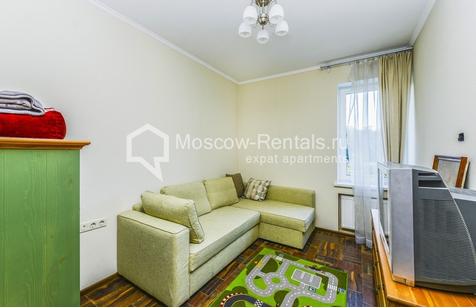 Photo #14 House for <a href="http://moscow-rentals.ru/en/articles/long-term-rent" target="_blank">a long-term</a> rent
 in Russia, Moscow, Prozorovo villate, New Riga direction