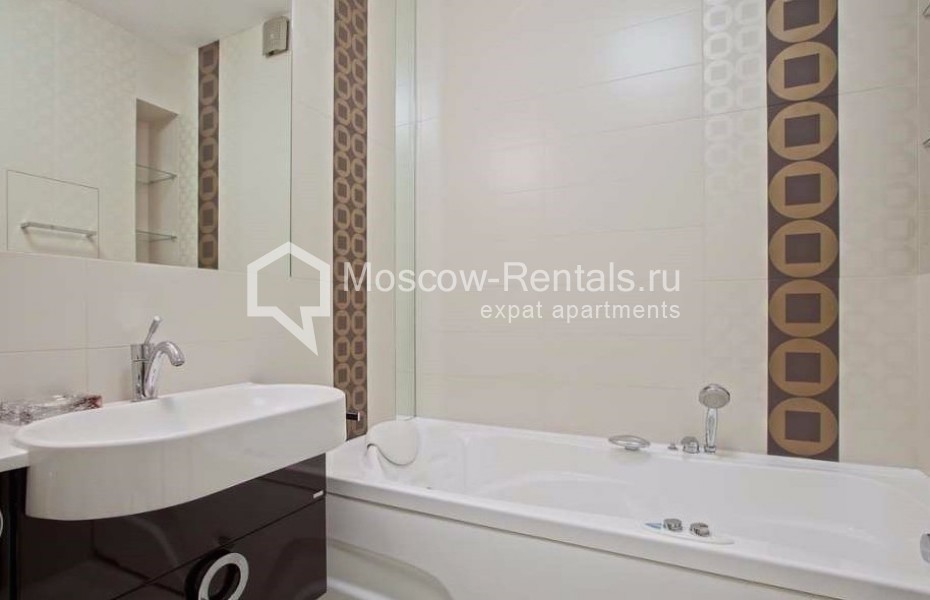 Photo #10 2-room (1 BR) apartment for <a href="http://moscow-rentals.ru/en/articles/long-term-rent" target="_blank">a long-term</a> rent
 in Russia, Moscow, Denezhnyi lane, 22