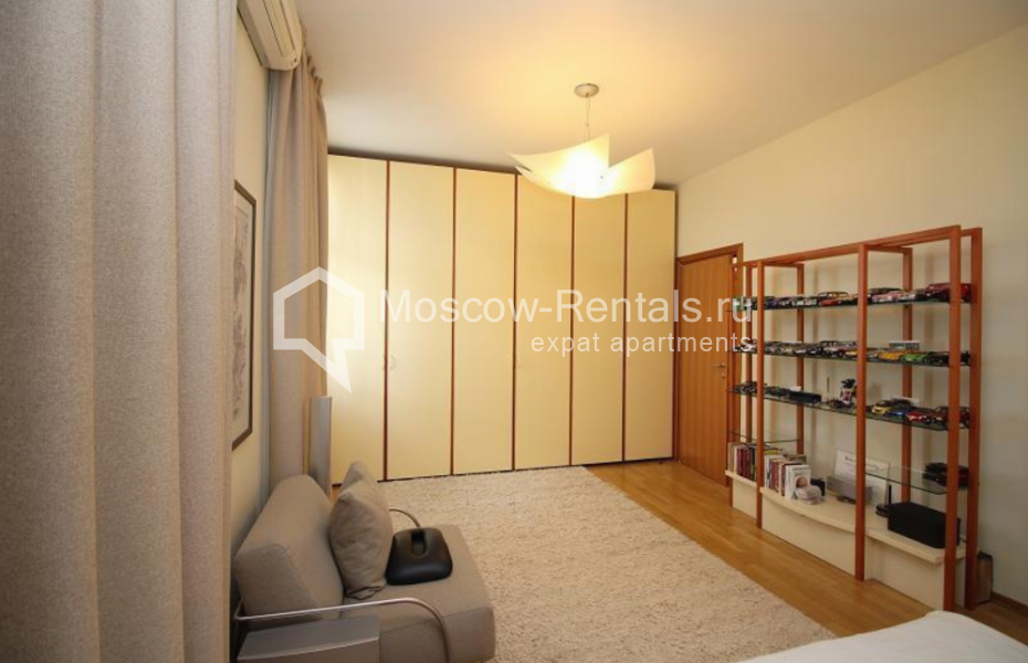 Photo #18 3-room (2 BR) apartment for <a href="http://moscow-rentals.ru/en/articles/long-term-rent" target="_blank">a long-term</a> rent
 in Russia, Moscow, Krasnoproletarskaya str, 7