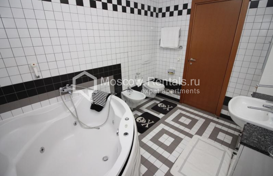 Photo #20 3-room (2 BR) apartment for <a href="http://moscow-rentals.ru/en/articles/long-term-rent" target="_blank">a long-term</a> rent
 in Russia, Moscow, Krasnoproletarskaya str, 7