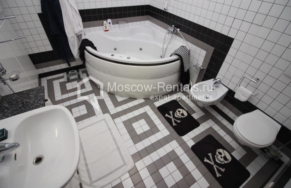 Photo #21 3-room (2 BR) apartment for <a href="http://moscow-rentals.ru/en/articles/long-term-rent" target="_blank">a long-term</a> rent
 in Russia, Moscow, Krasnoproletarskaya str, 7